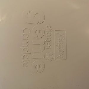 Diaper genie with 4 packs of 270 refillable bags